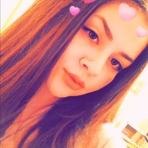 Meet your Posher, Talia